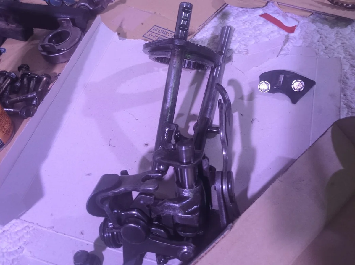 Shift linkages removed from the transmission assembly