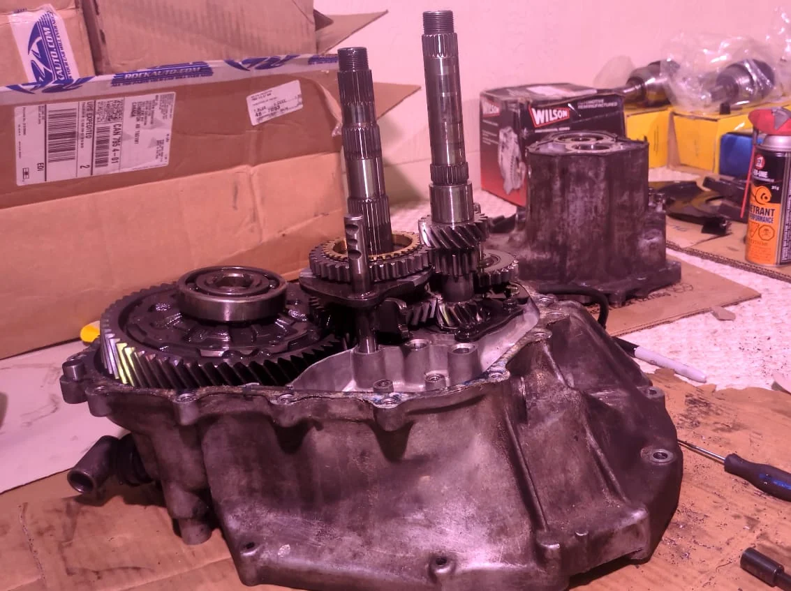 Removed 3rd gear from the transmission shaft